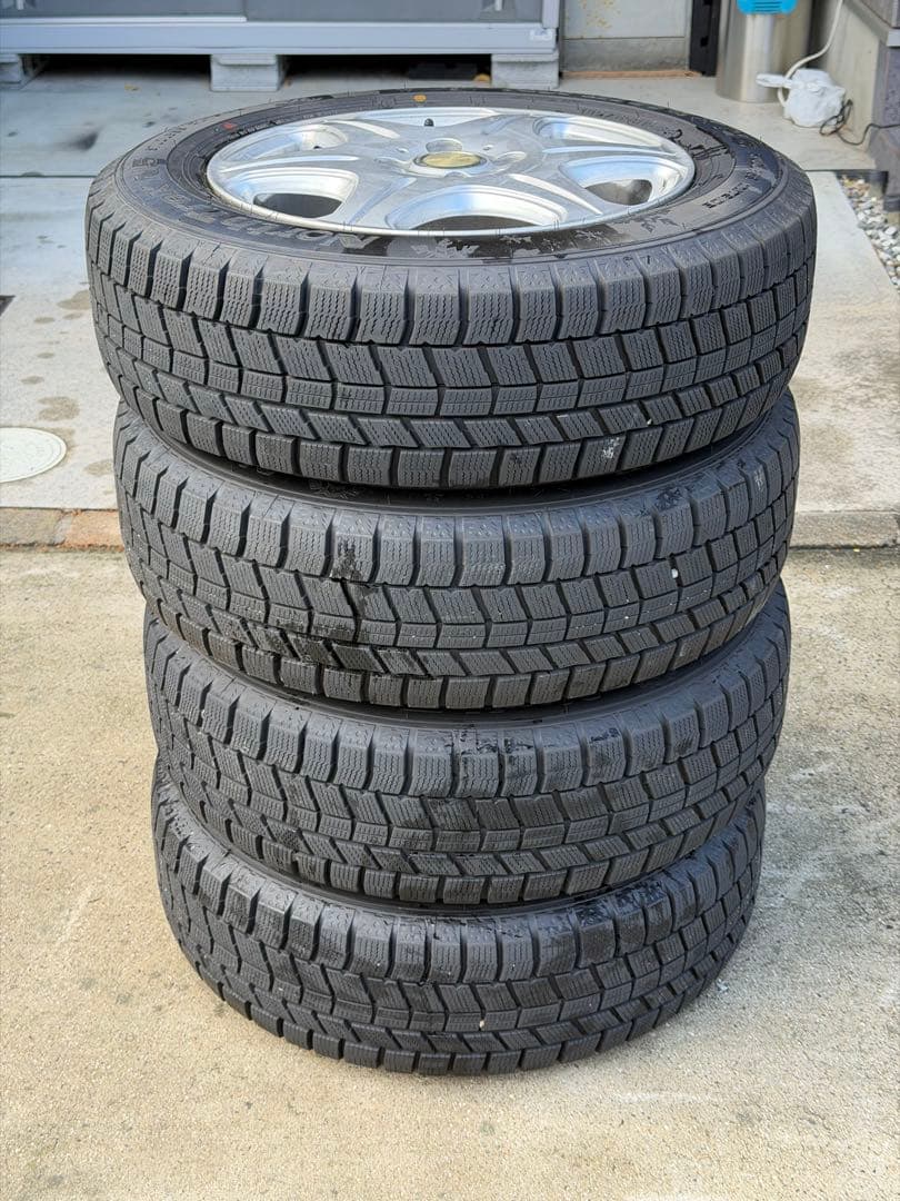 185/65R15 スタッドレスタイヤ ホイールセット