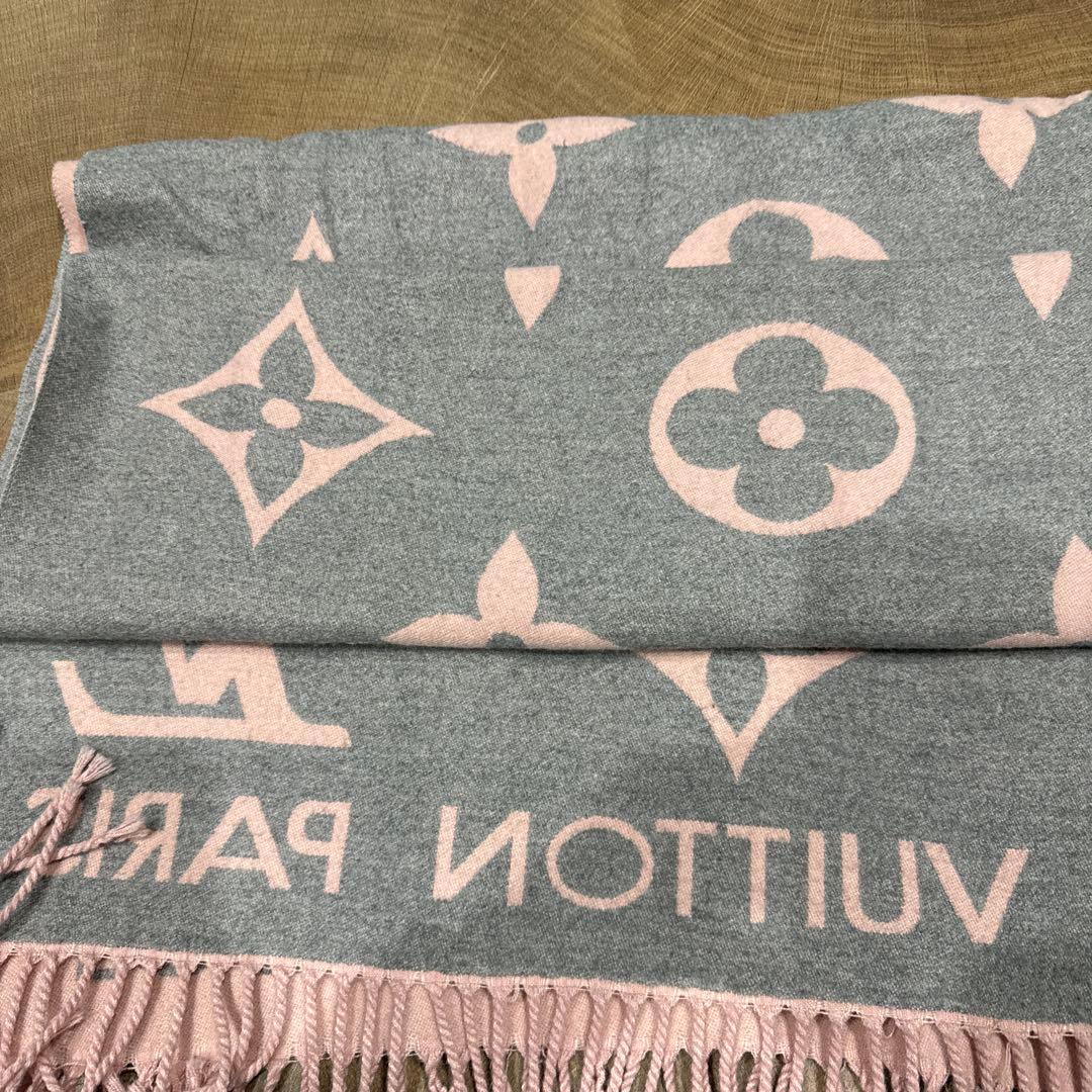 最終値下げLOUIS VUITTON ロゴ入りマフラー ピンク/グレー