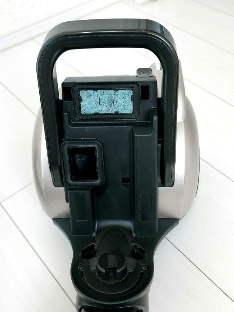 HITACHI サイクロン式クリーナーCV-SY70E2 掃除機　2024年製