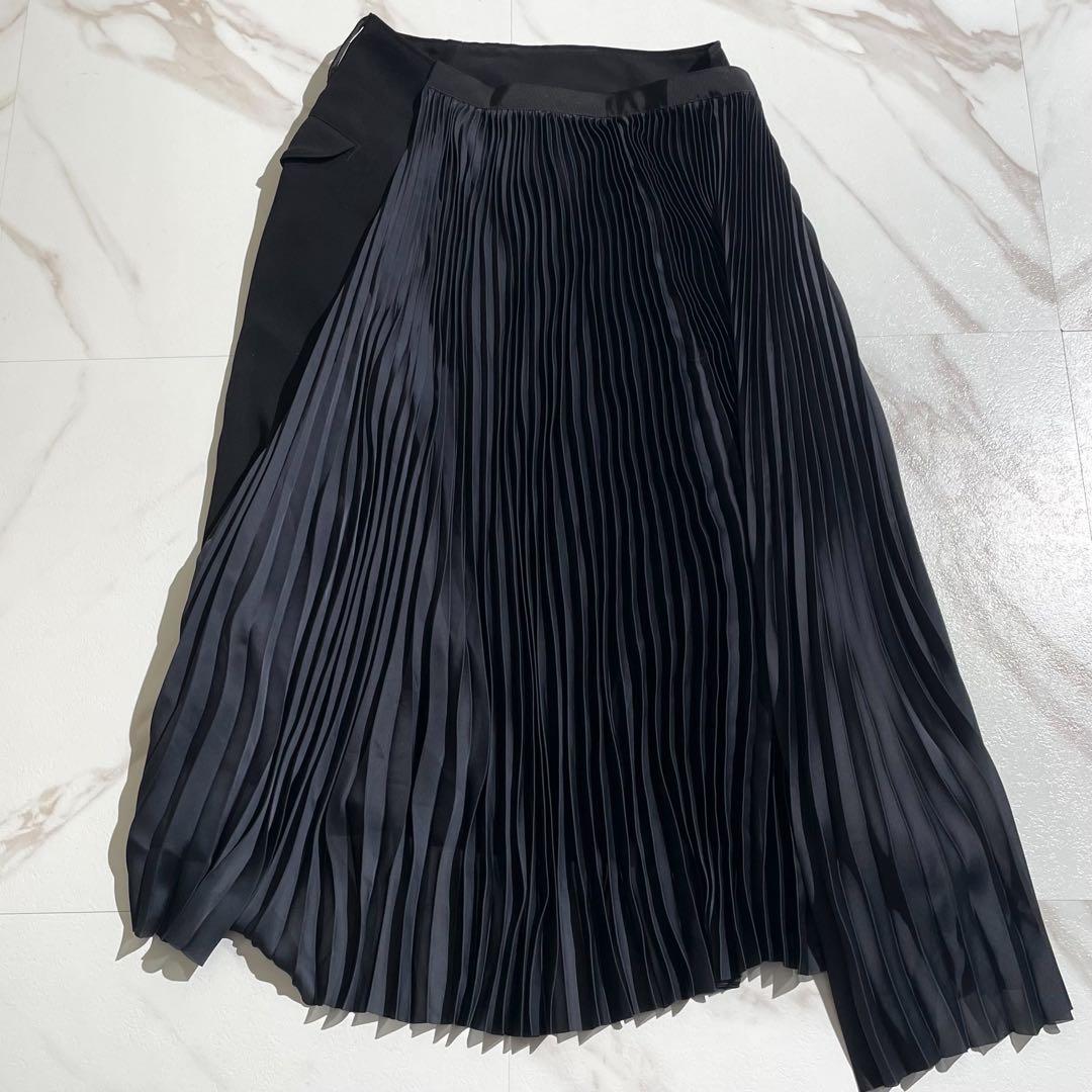 Sacai ブラック　ギャザー プリーツ切り替え アシンメトリースカート