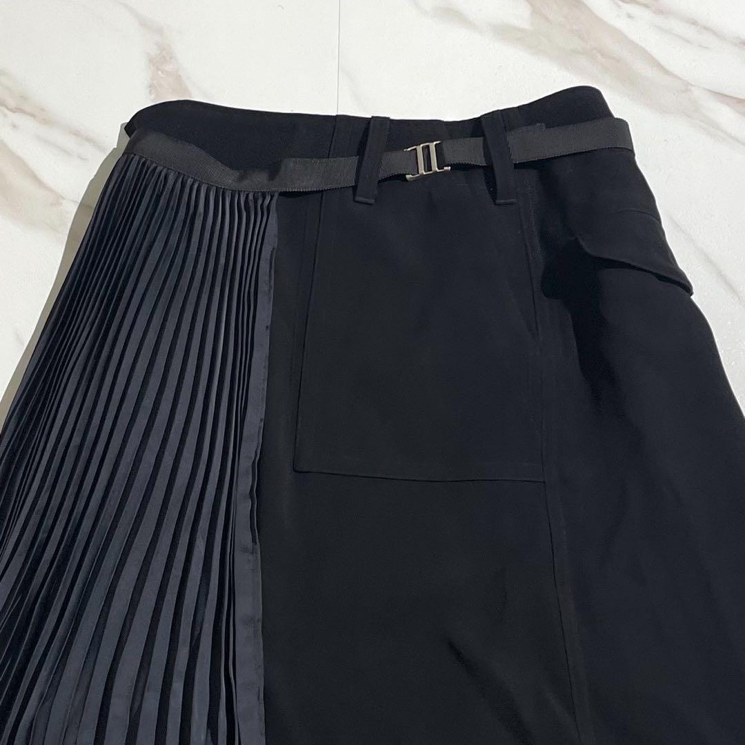 Sacai ブラック　ギャザー プリーツ切り替え アシンメトリースカート