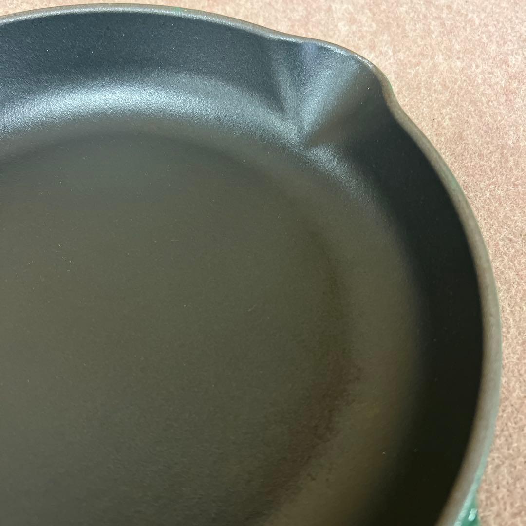 最終値段　LE CREUSET ル・クルーゼ　スキレット　23cm グリーン