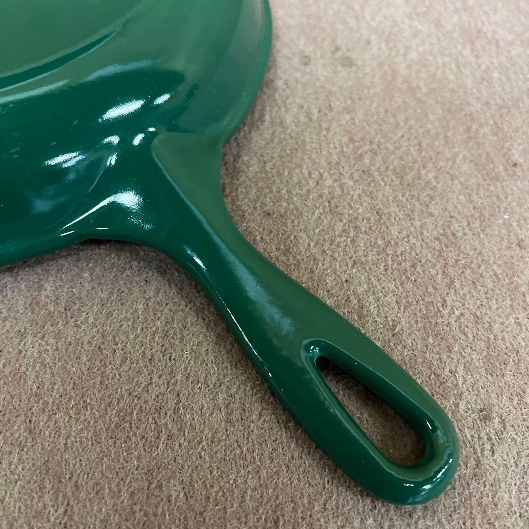 最終値段　LE CREUSET ル・クルーゼ　スキレット　23cm グリーン