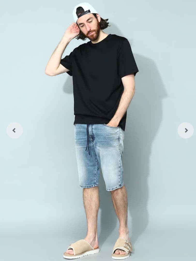 MONCLER (モンクレール) バックロゴ クルーネック 半袖 Tシャツ