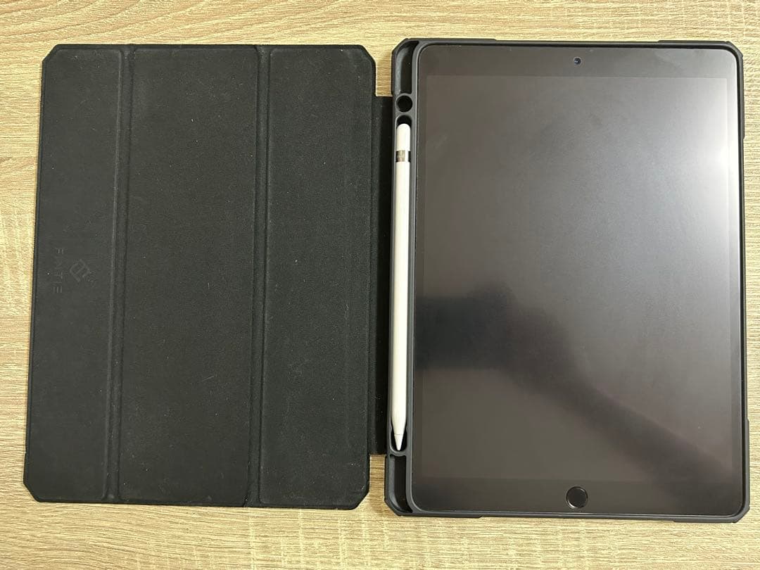 Apple Pencil・ケース付！ iPad Air Wi-Fiモデル 64