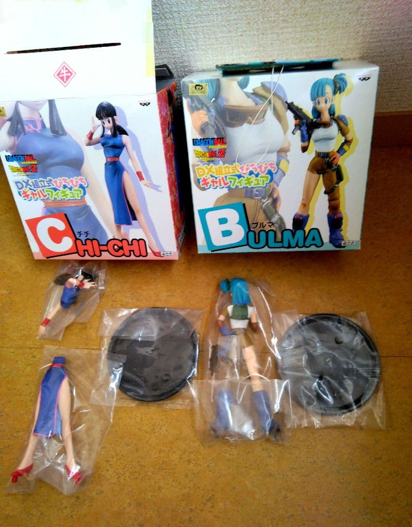ドラゴンボール ブルマ　チチ　ぴちぴちギャル フィギュア　DX組立式