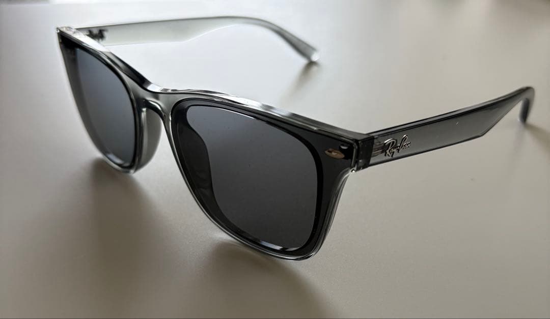 Ray-Ban RB4391D トランスポートグレー