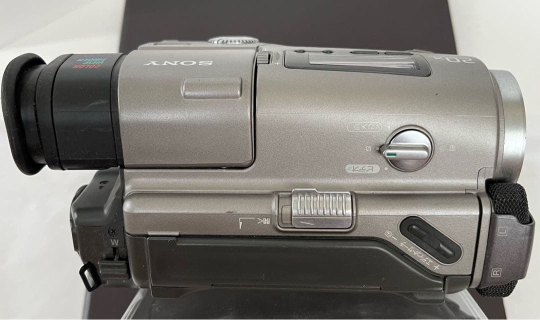 a*i様 ソニー CCD-TR2 高画質8ミリビデオカメラ 【Hi8videoカ