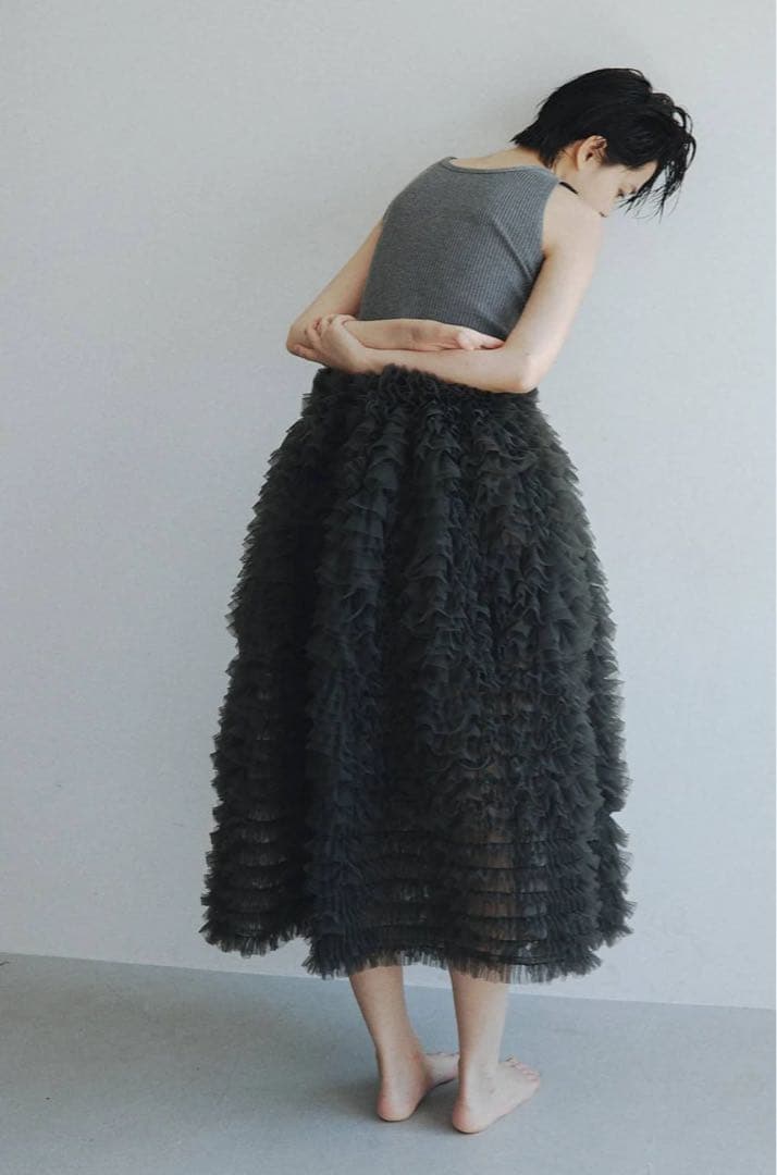 美品【Bibiy／ビビィ】ネイビー DARLENE SHUSHU SKIRT