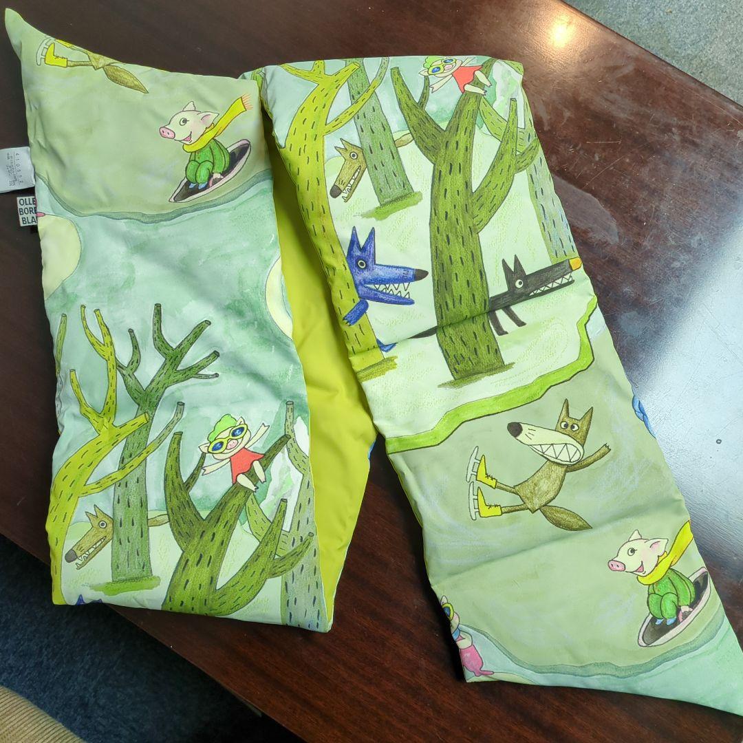 ありすです。アルベロダウンマフラー可愛い豚キャラクター