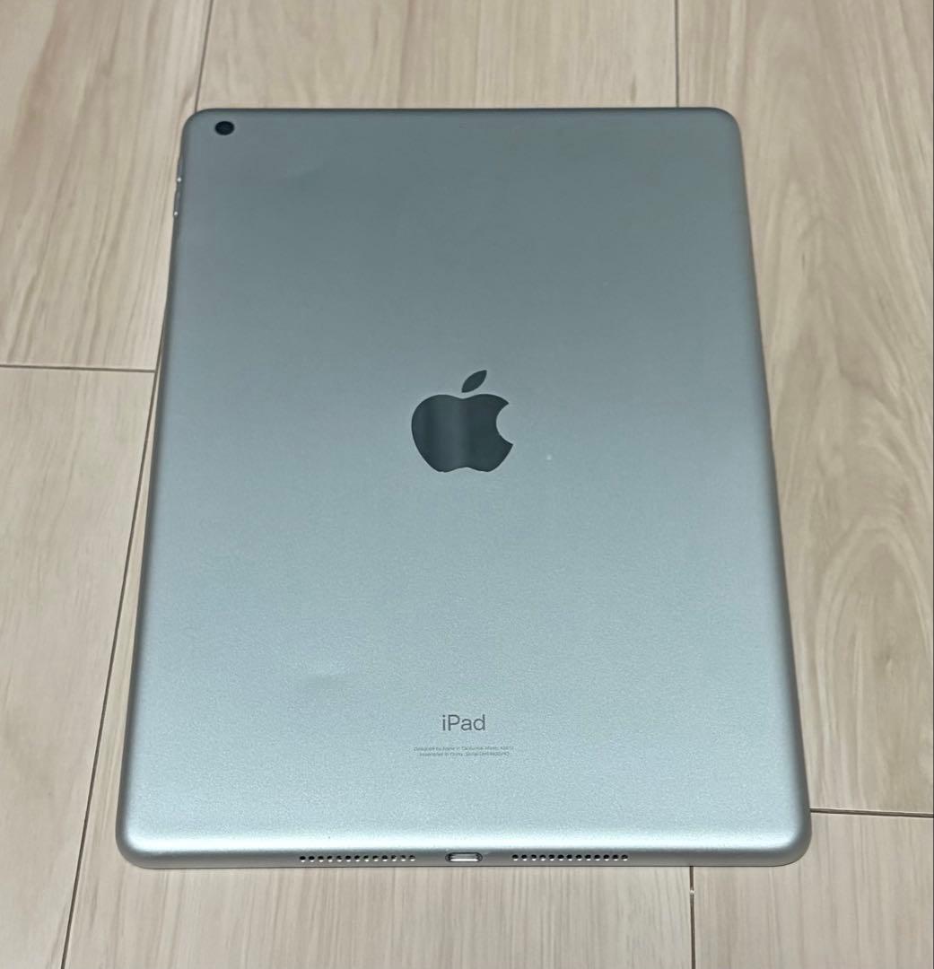 【ケース・フィルム・充電器等付き】iPad 第9世代 64GB Wi-Fiモデル