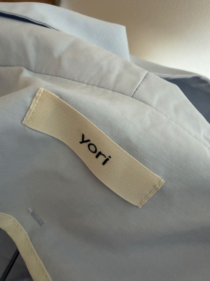 yori バックギャザー撥水パーカー　ライトブルー