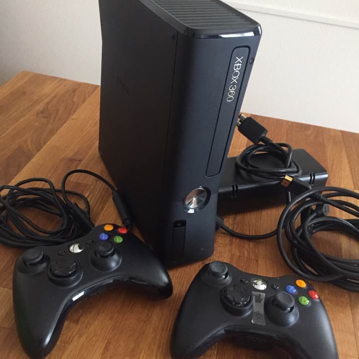 X-box360 本体、ソフト11本セット☆
