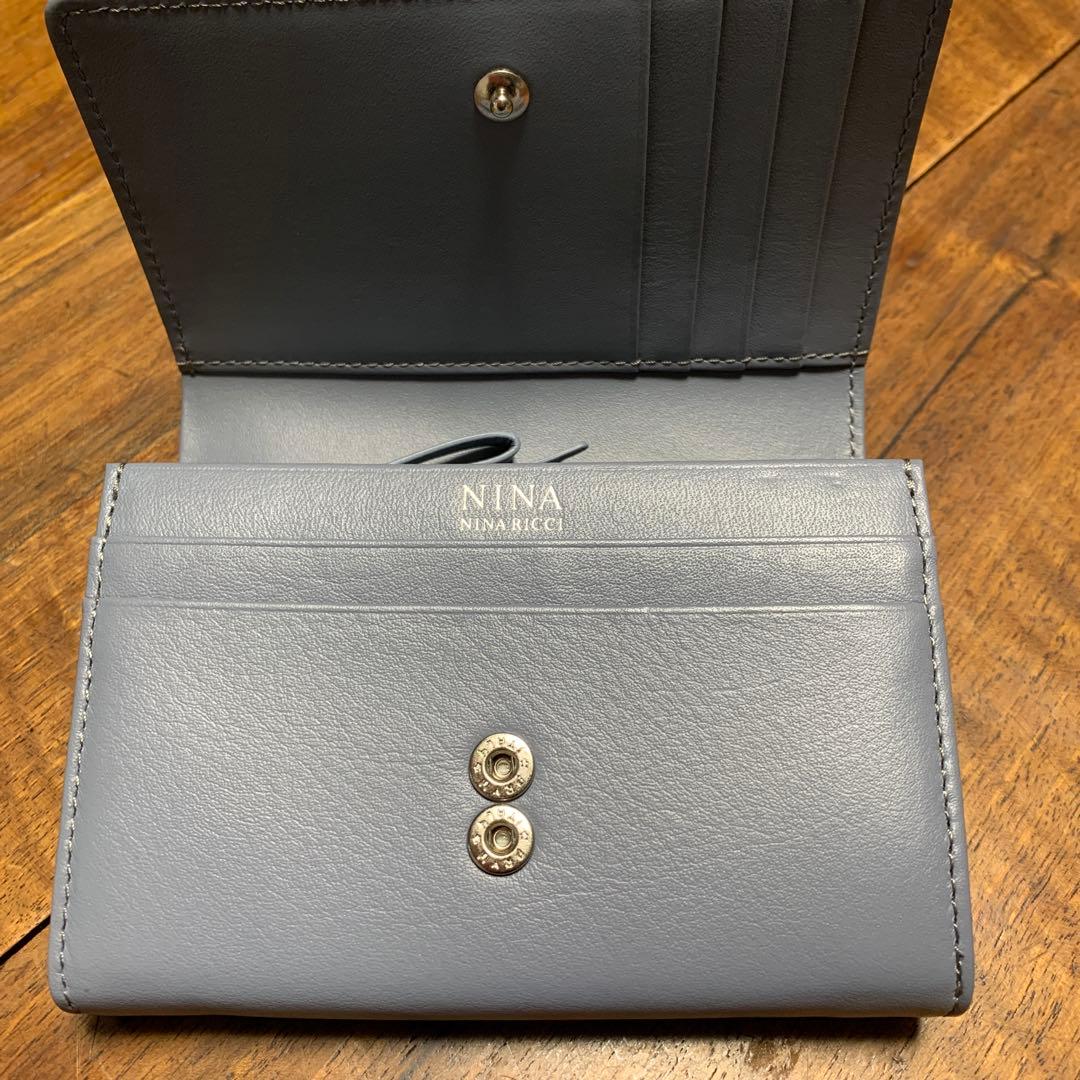 NINA RICCI ライトグレー 二つ折り財布