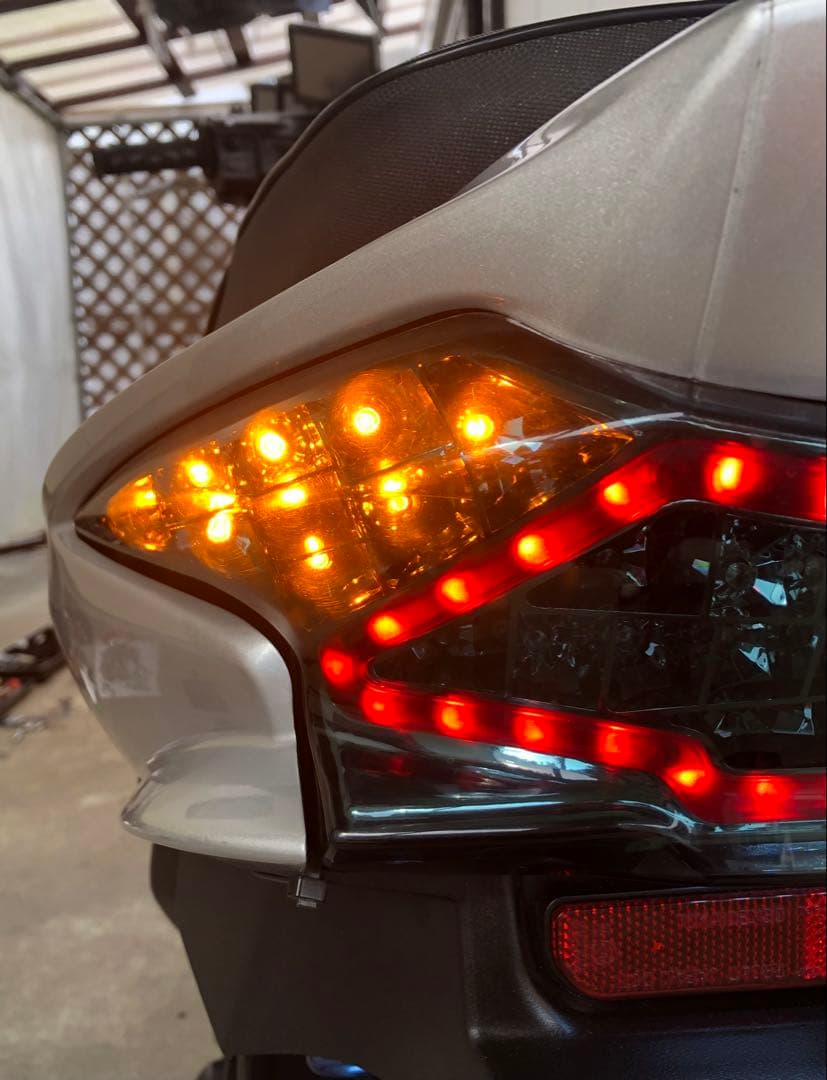 アドレスv125s L0 LEDスモークウインカー　オマケ付き