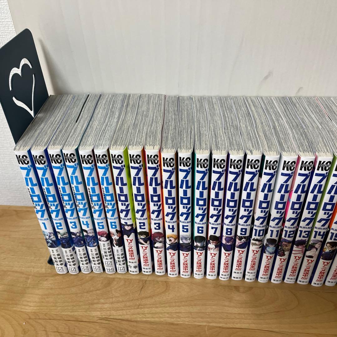 ブルーロック　1巻から31巻とepisode凪1巻から6巻