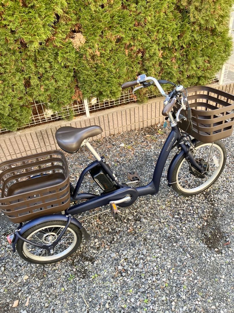【白の木】ブリヂストン 電動アシスト三輪自転車ラクットワゴン
