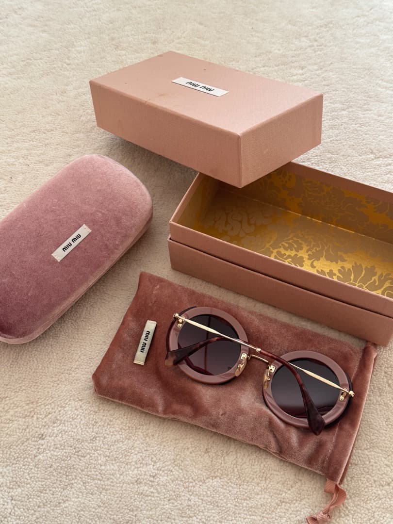 【中古】miumiu ラウンドサングラス ケース付き