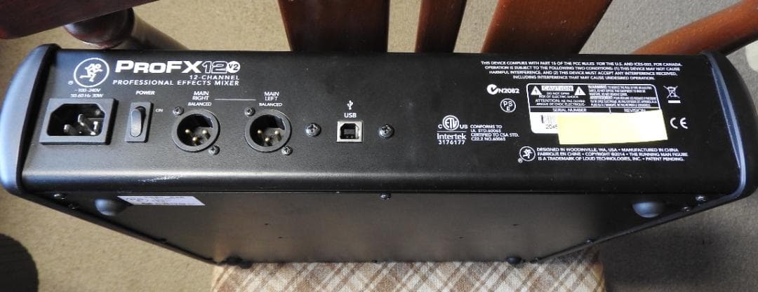 Mackie ミキサー Pro Fx12 v2 ジャンク