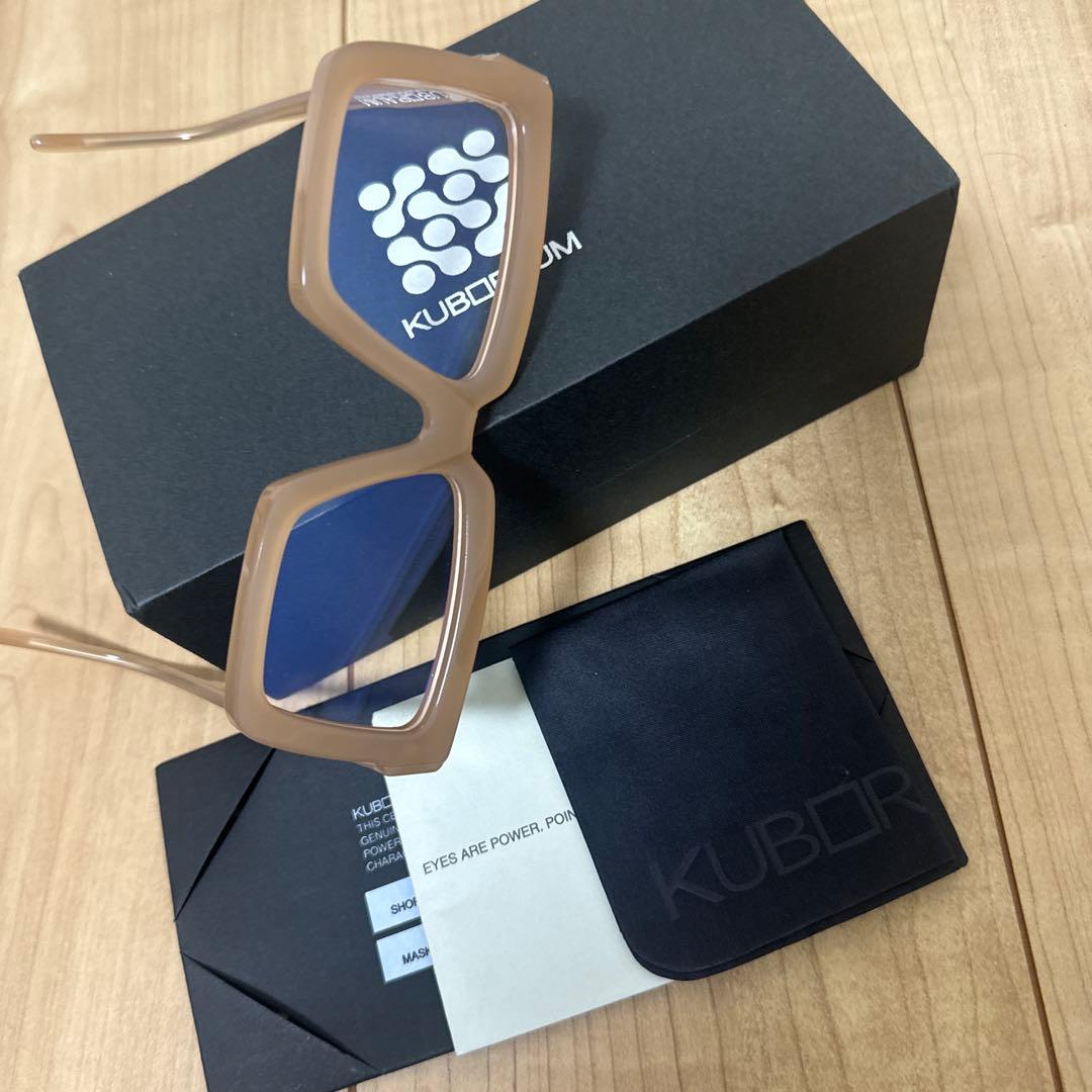 新品KUBORAUM MASKE K26 クボラム サングラス メガネ　ベージュ