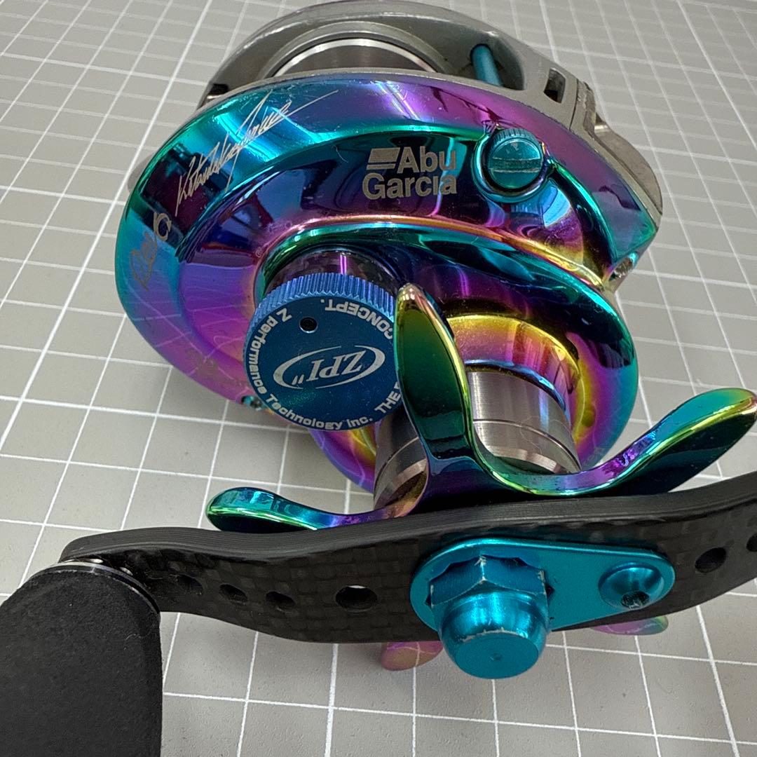 Abu Garcia レボ エリート オーロラ zpi 右巻