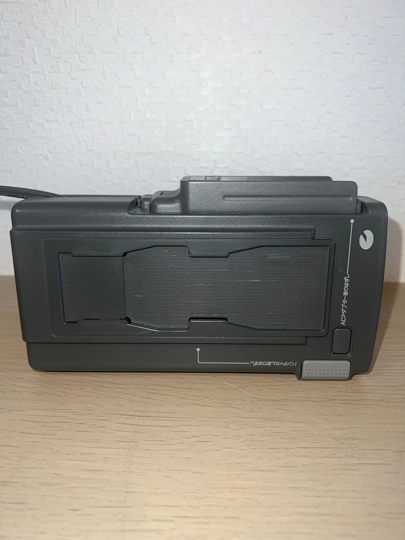 SONYのVideoHi8規格に対応したHandycam、モデルCCD-TR1
