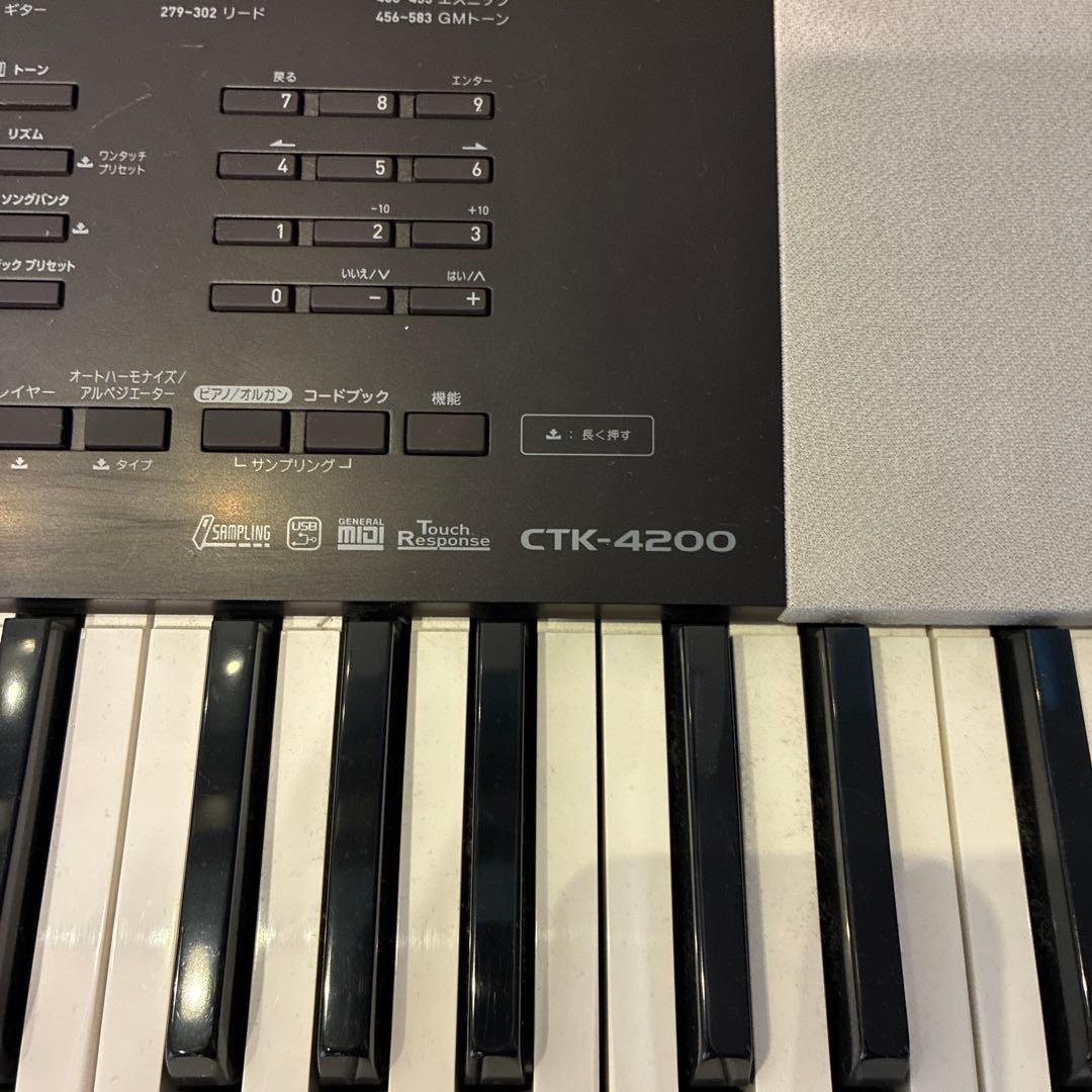 CASIO CTK-4200 シルバー 61鍵　スタンド付き