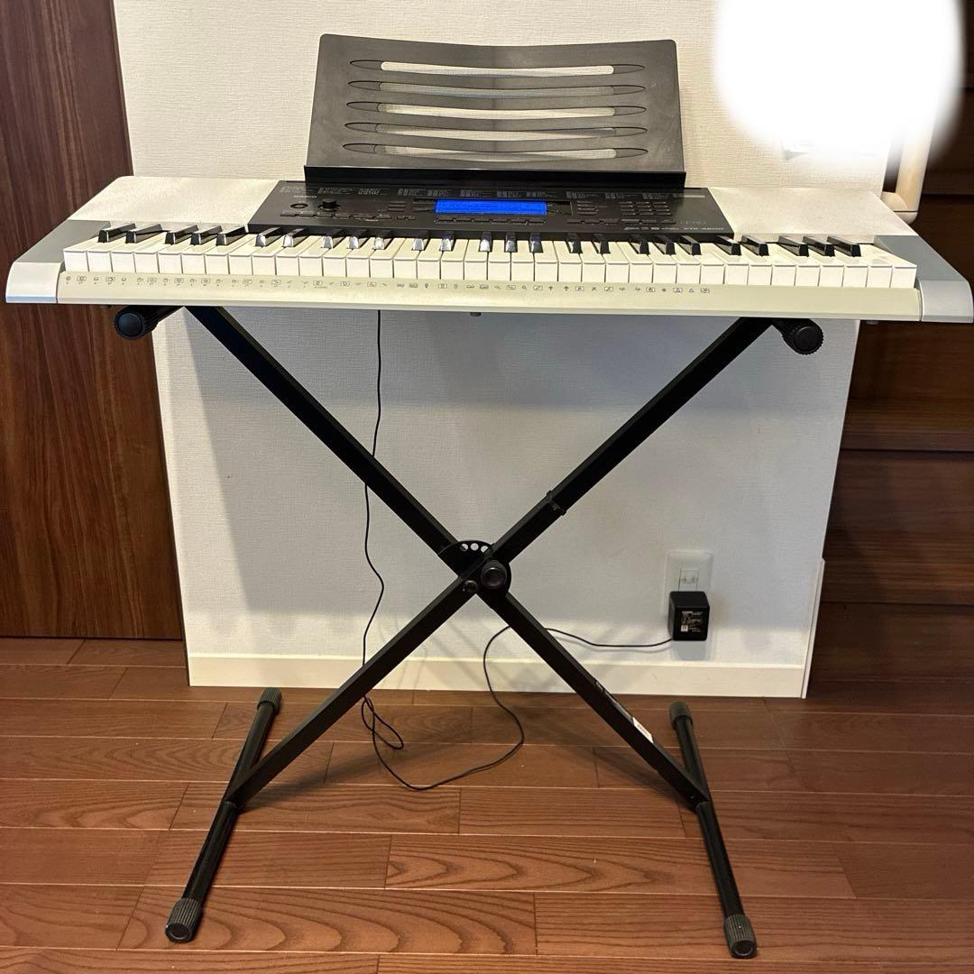 CASIO CTK-4200 シルバー 61鍵　スタンド付き