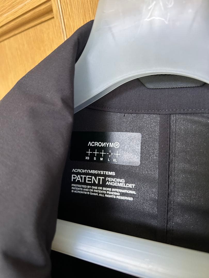 ジャケット・アウター ACRONYM J115K-E BLACK L