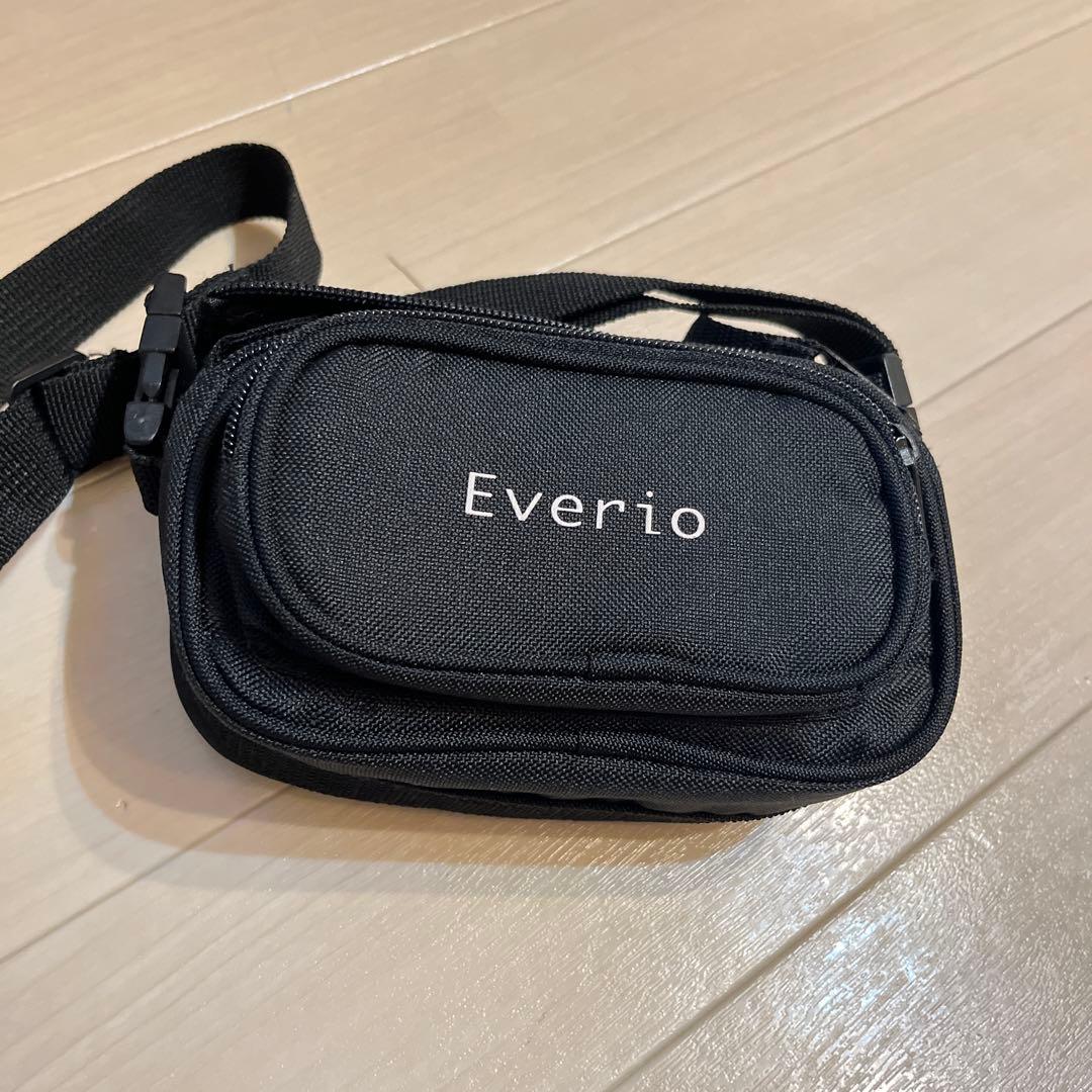 JVC ビデオカメラ Everio GZ-HM670-N