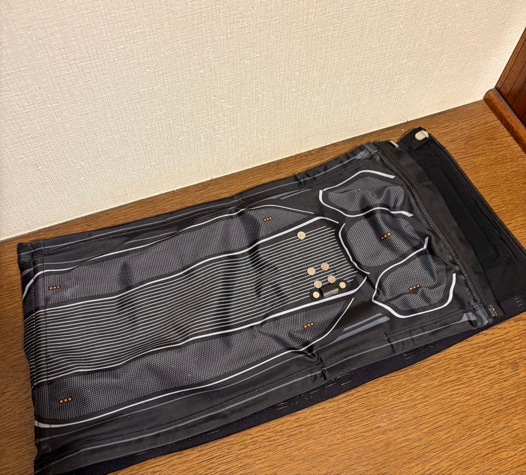 専用　SIXPAD EMSトレーニングデバイス