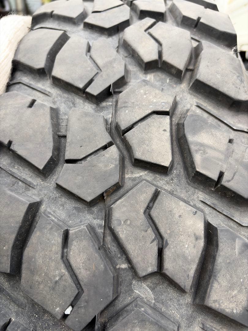 BFグットリッチ　255/85R16 4本セット