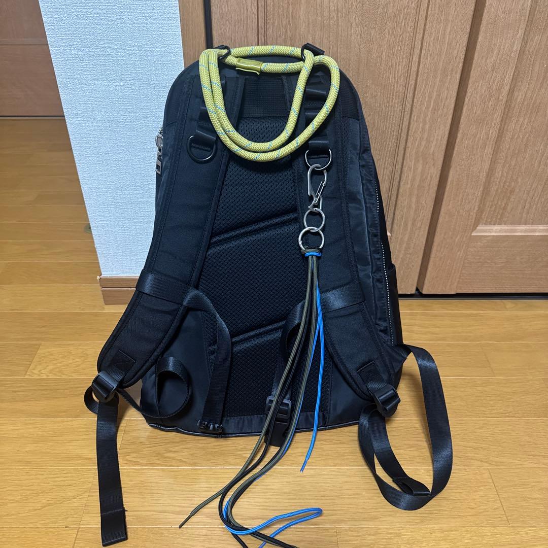 レ*︎様 【改良版】ずとまよ バックパック リュック 缶バッジ ストラップ bl
