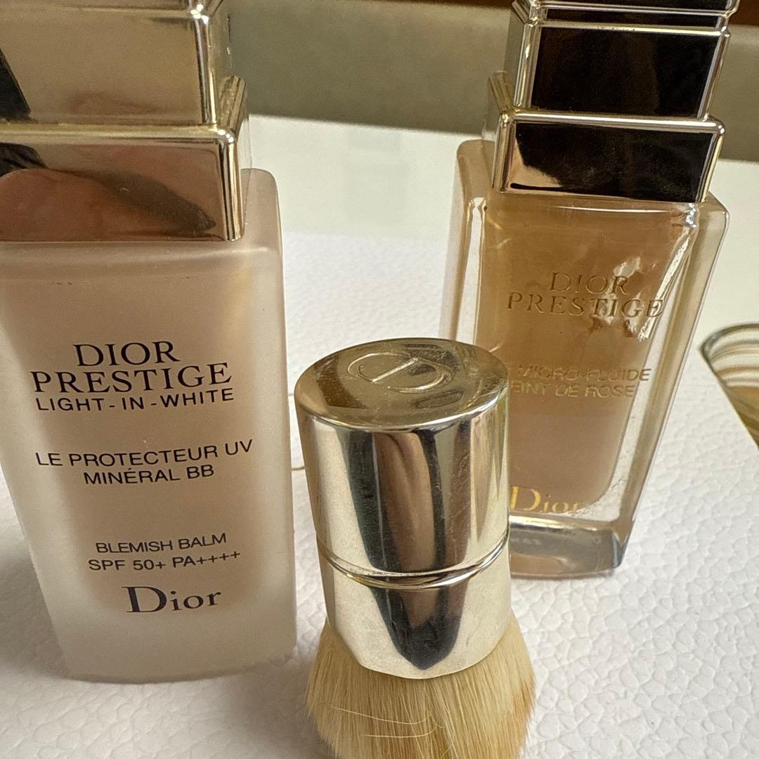 Dior Prestige リキッドファンデーション プレステージ　BB 01