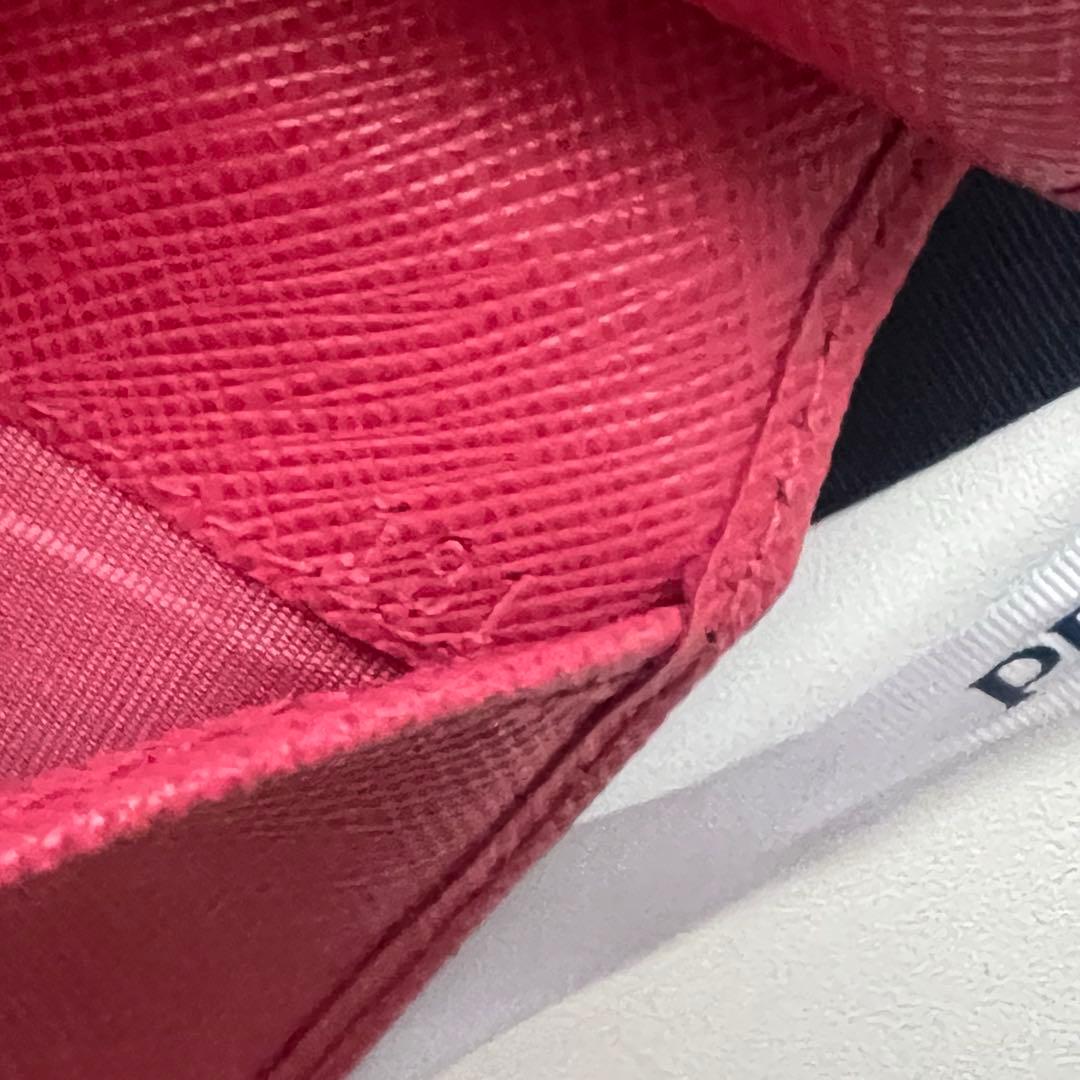 257 美品 PRADA プラダ 2つ折り財布