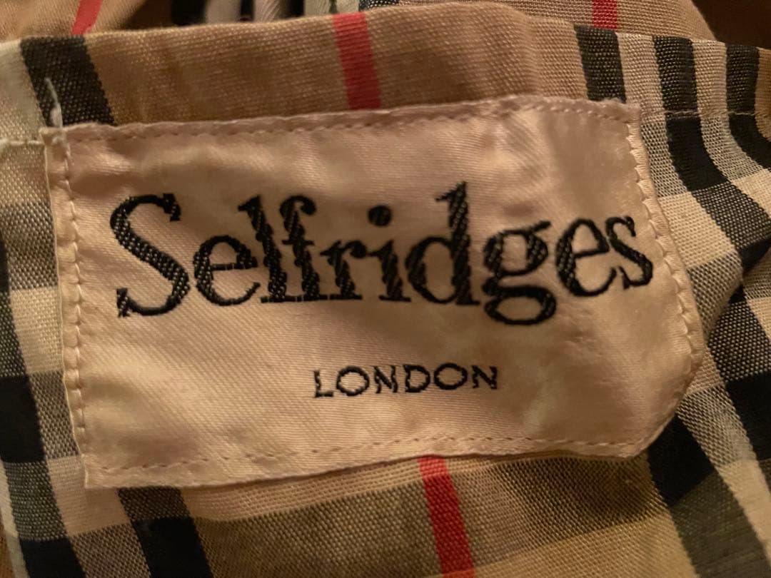 バーバリー　ロンドン　Burberry トレンチコート
