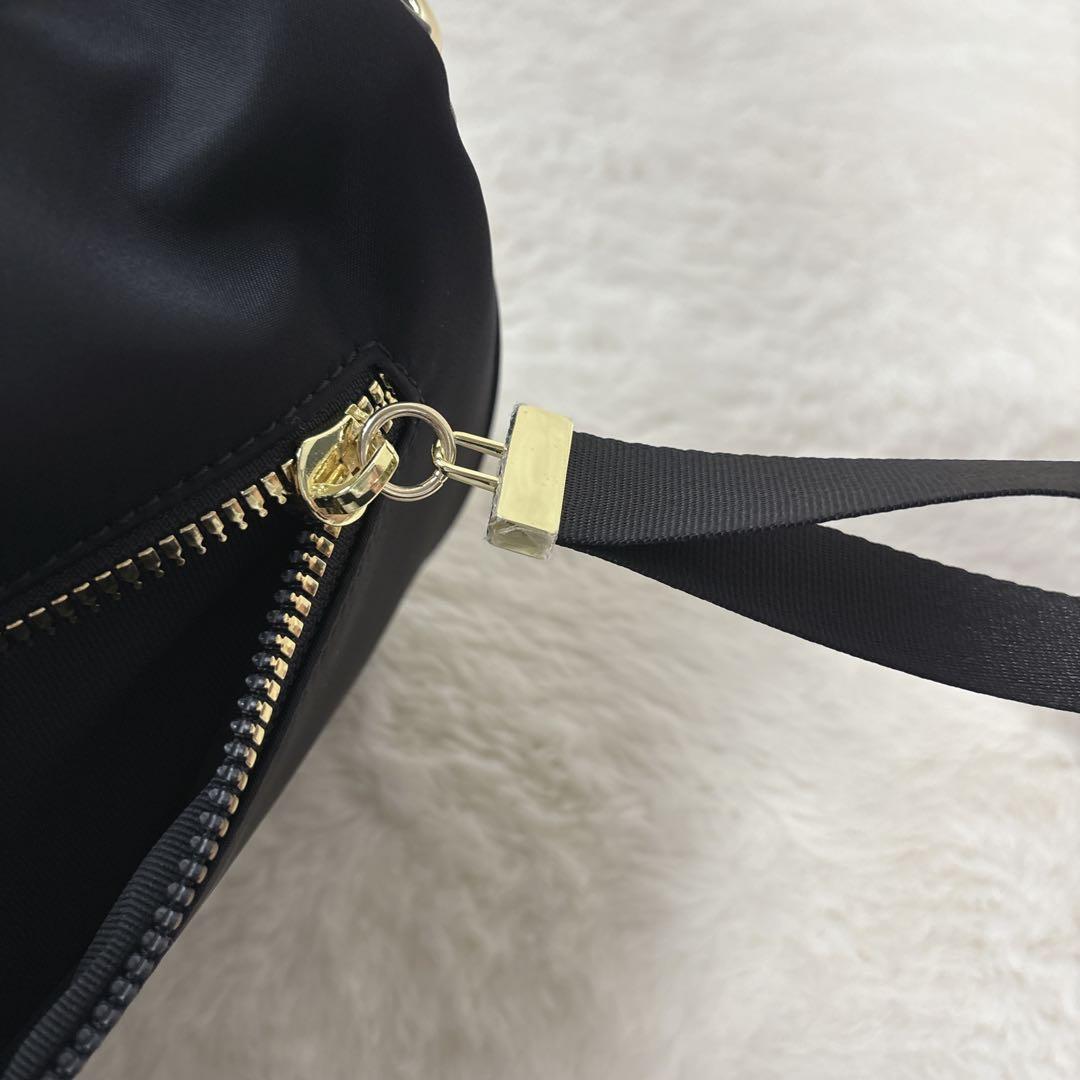 【美品】PECHINCHAR ペシンシャ メタルファスナー ショルダーバッグ 黒