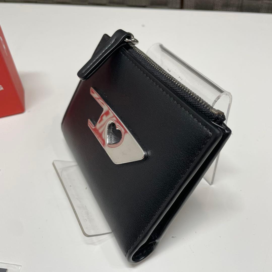 わ*ん様 未使用品　DIESEL 現行　折り財布