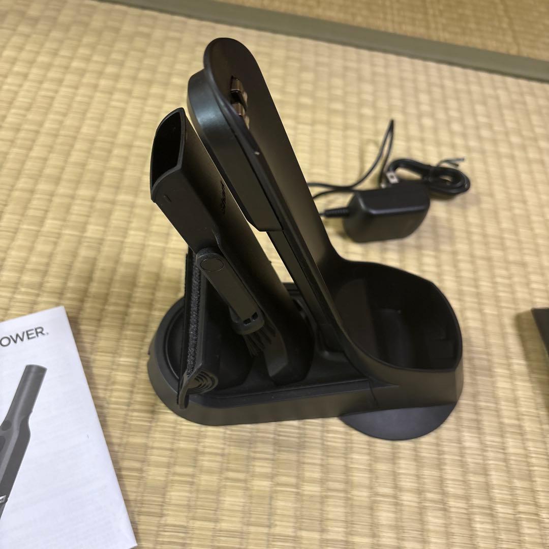 シャーク　充電式ハンディクリーナー