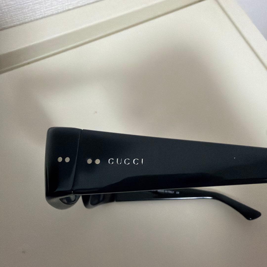 GUCCI ブラック サングラス