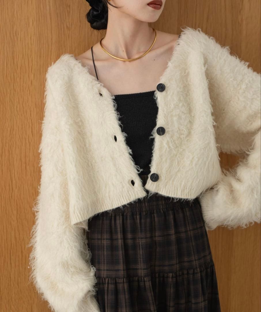 シャギーショートニットカーディガン　hinari