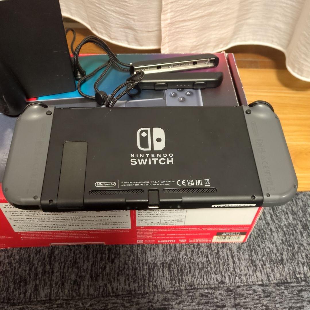 NintendoSwitch本体セットブラックおまけ付き