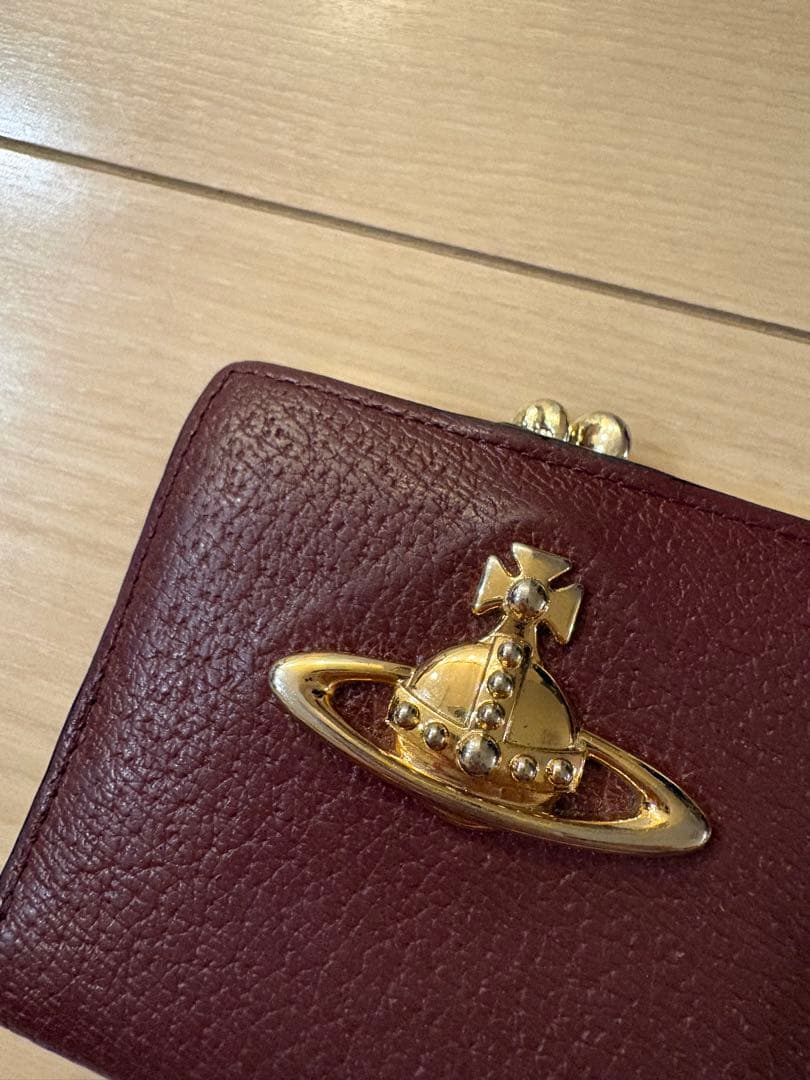 あかり　Vivienne Westwood バーガンディ 二つ折り財布