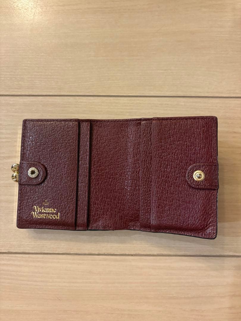 あかり　Vivienne Westwood バーガンディ 二つ折り財布