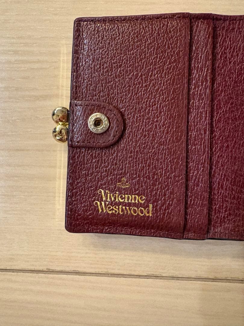 あかり　Vivienne Westwood バーガンディ 二つ折り財布