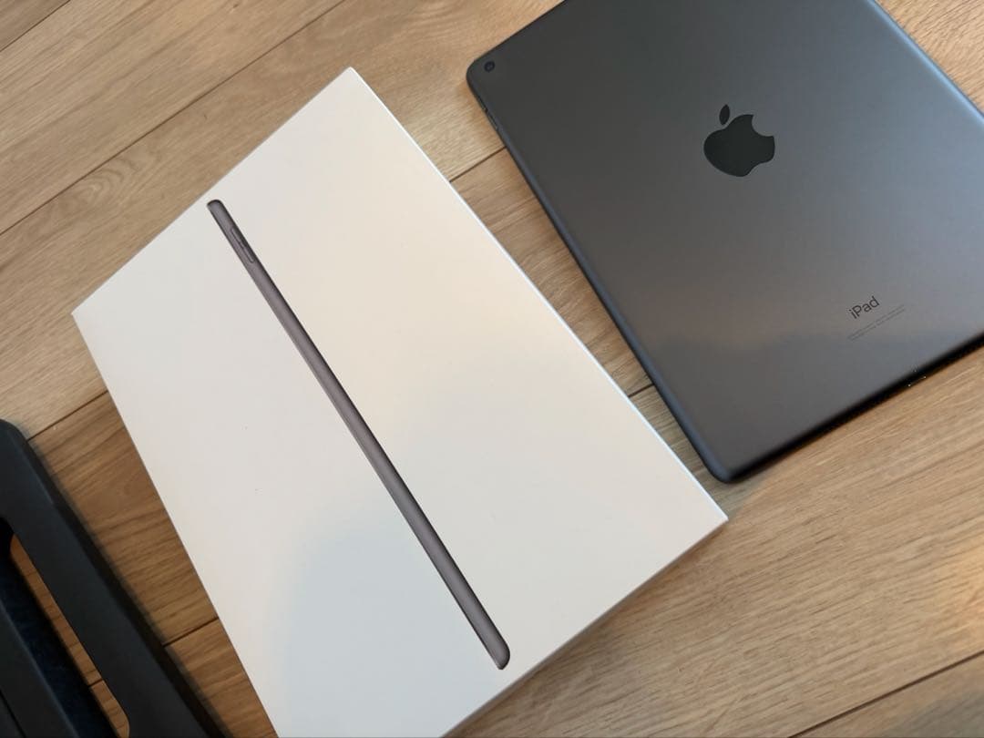 美品 Apple ipad 第8世代 32GB Wi-Fiモデル iPad8