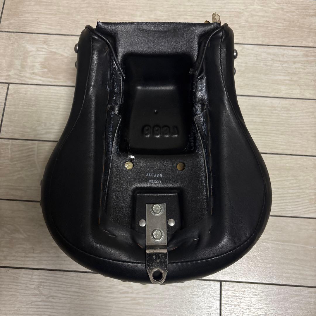 ハーレーエボリューション　ヘリテージシート FLSTC
