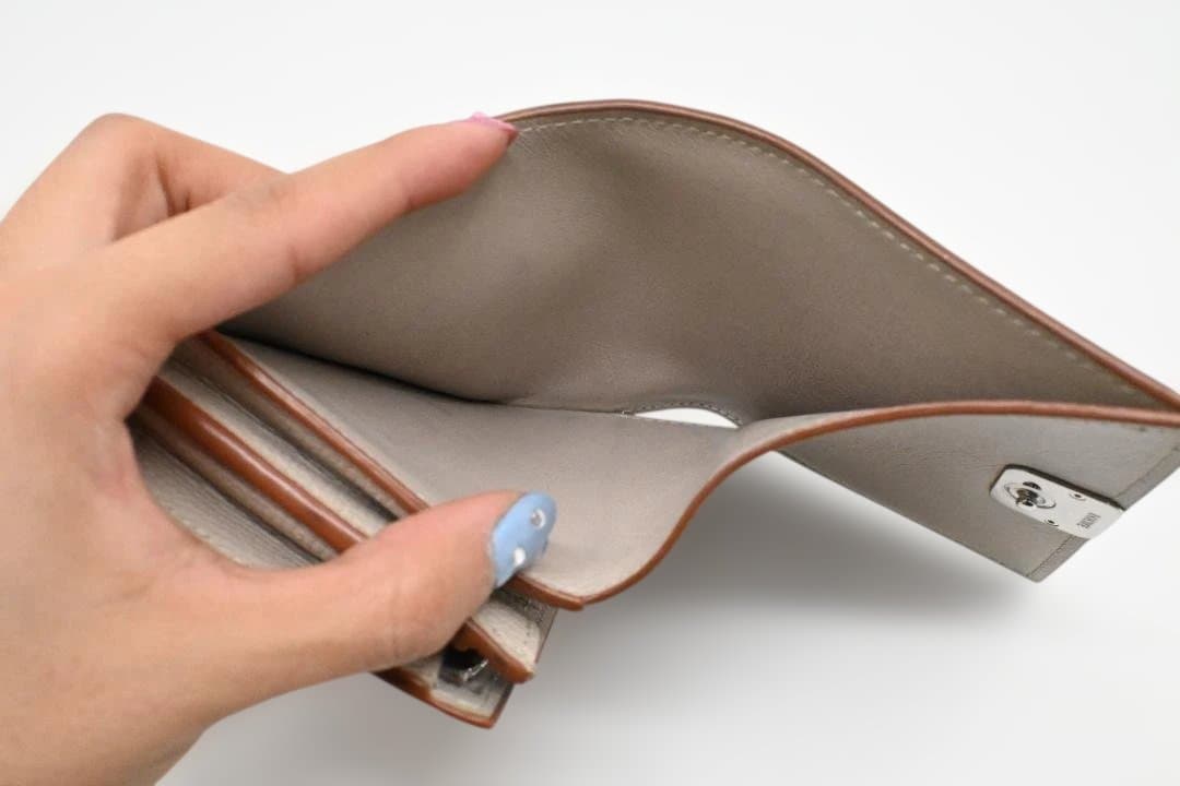 【美品】LOEWE　ロエベ　アナグラム　コンパクトウォレット　二つ折り財布