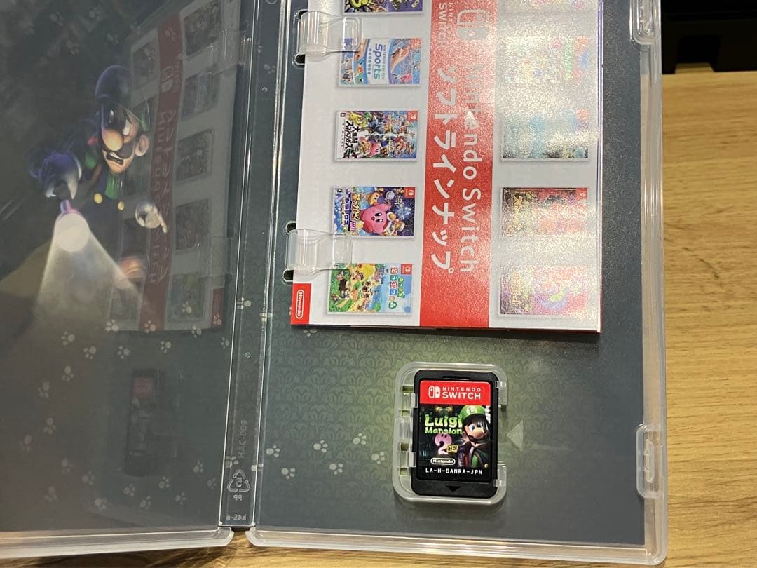 Nintendo Switch 青/赤 本体　ルイージマンション2ソフト付き
