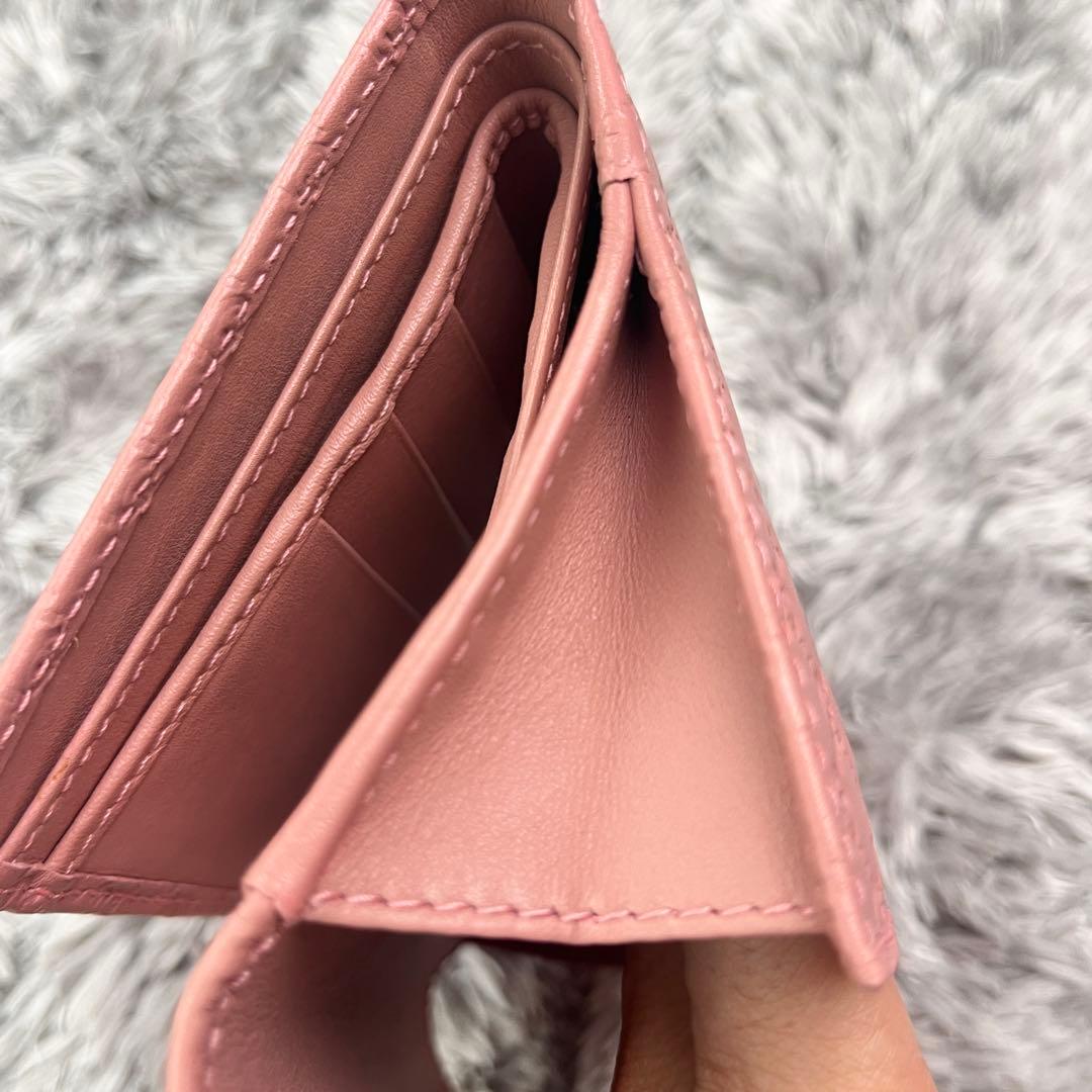 極美品　GUCCI マイクロシマ　ピンクベージュ　折り財布　レディース
